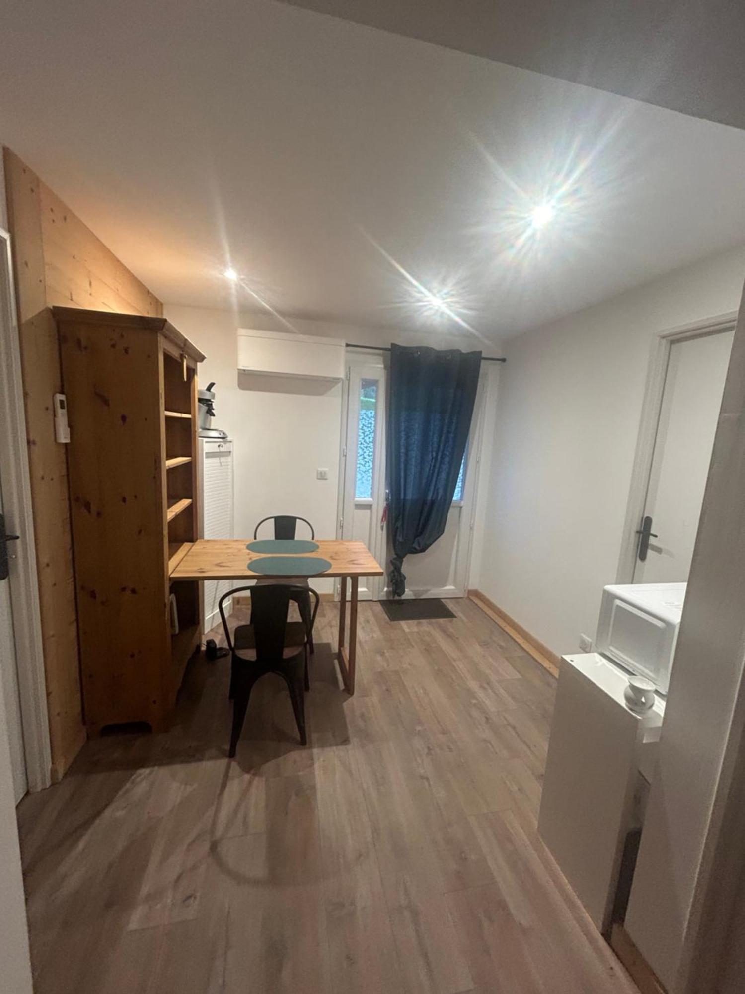 Studio Dans Maison 2 Personnes Sainte-Helene-du-Lac Zewnętrze zdjęcie